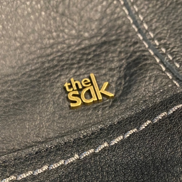 The Sak iris pebbled black Leather crossbody purse Bag - Picture 2 of 7